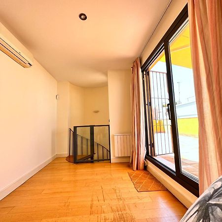 Penthouse Near Cathedral Private Rooftop Private Parking Севилья Экстерьер фото