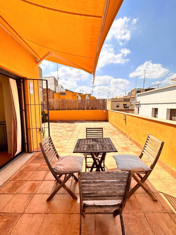 Penthouse Near Cathedral Private Rooftop Private Parking Севилья Экстерьер фото