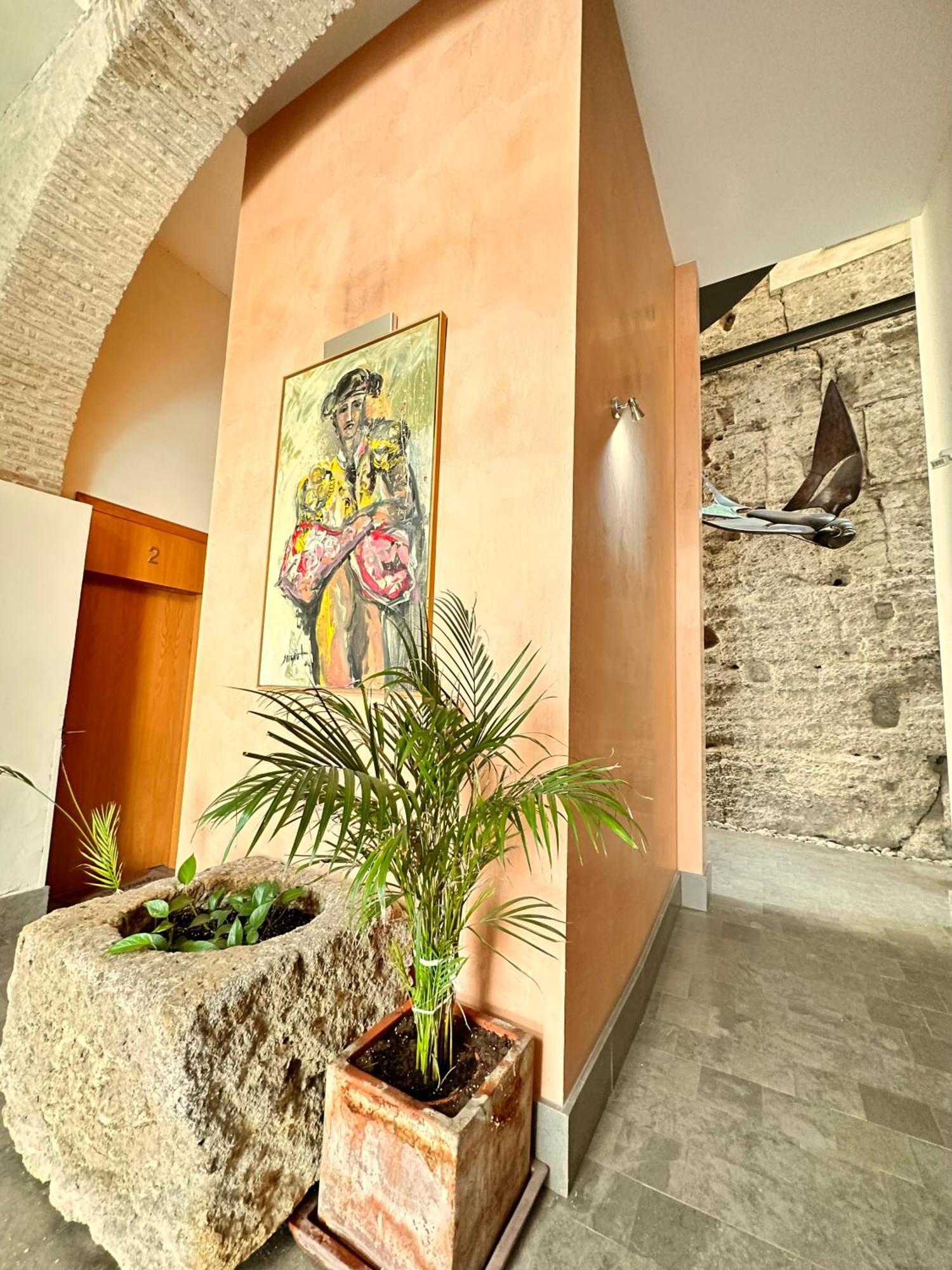 Penthouse Near Cathedral Private Rooftop Private Parking Севилья Экстерьер фото