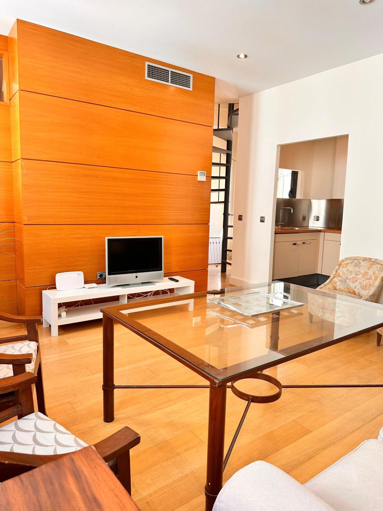 Penthouse Near Cathedral Private Rooftop Private Parking Севилья Экстерьер фото