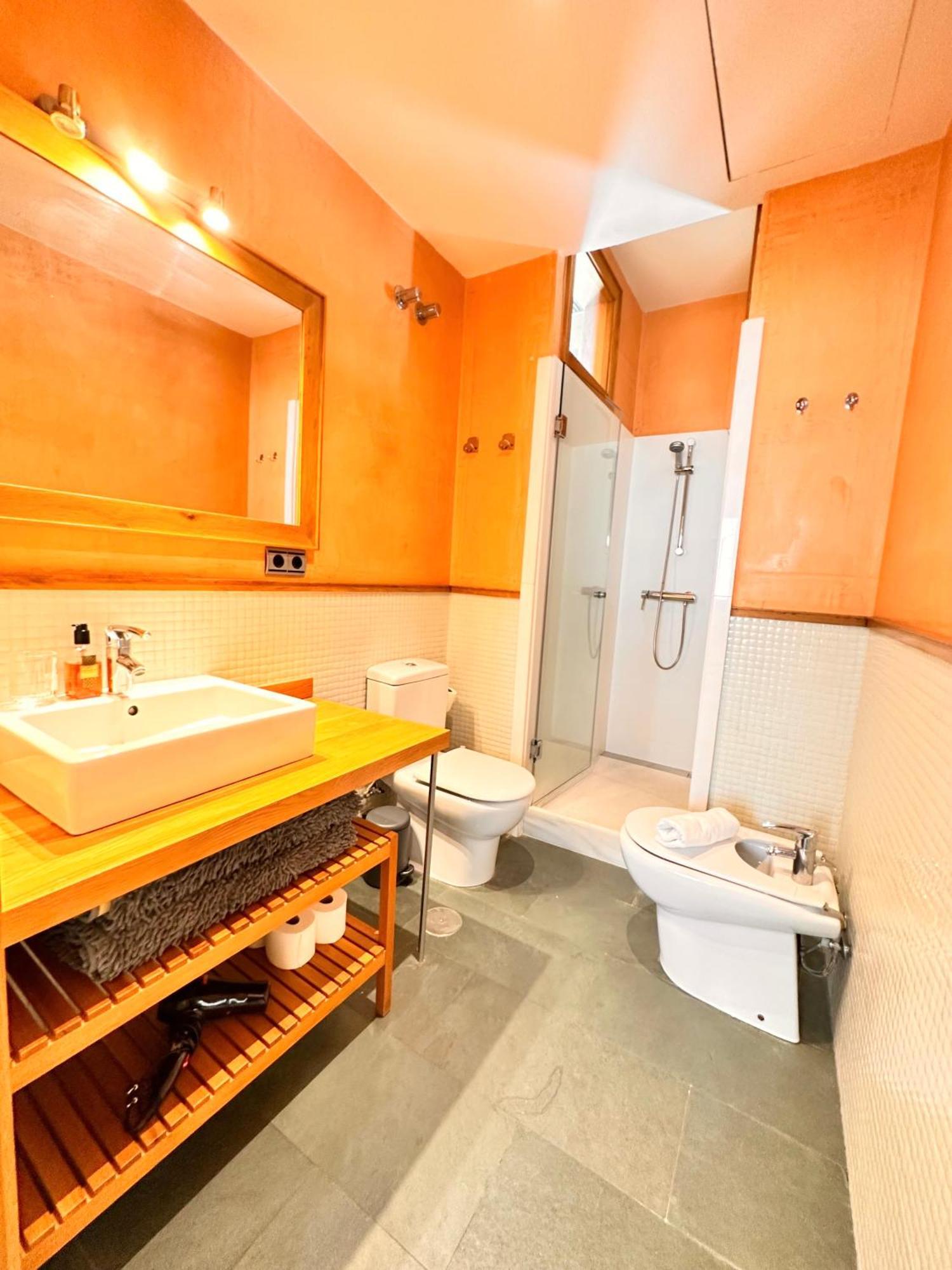 Penthouse Near Cathedral Private Rooftop Private Parking Севилья Экстерьер фото