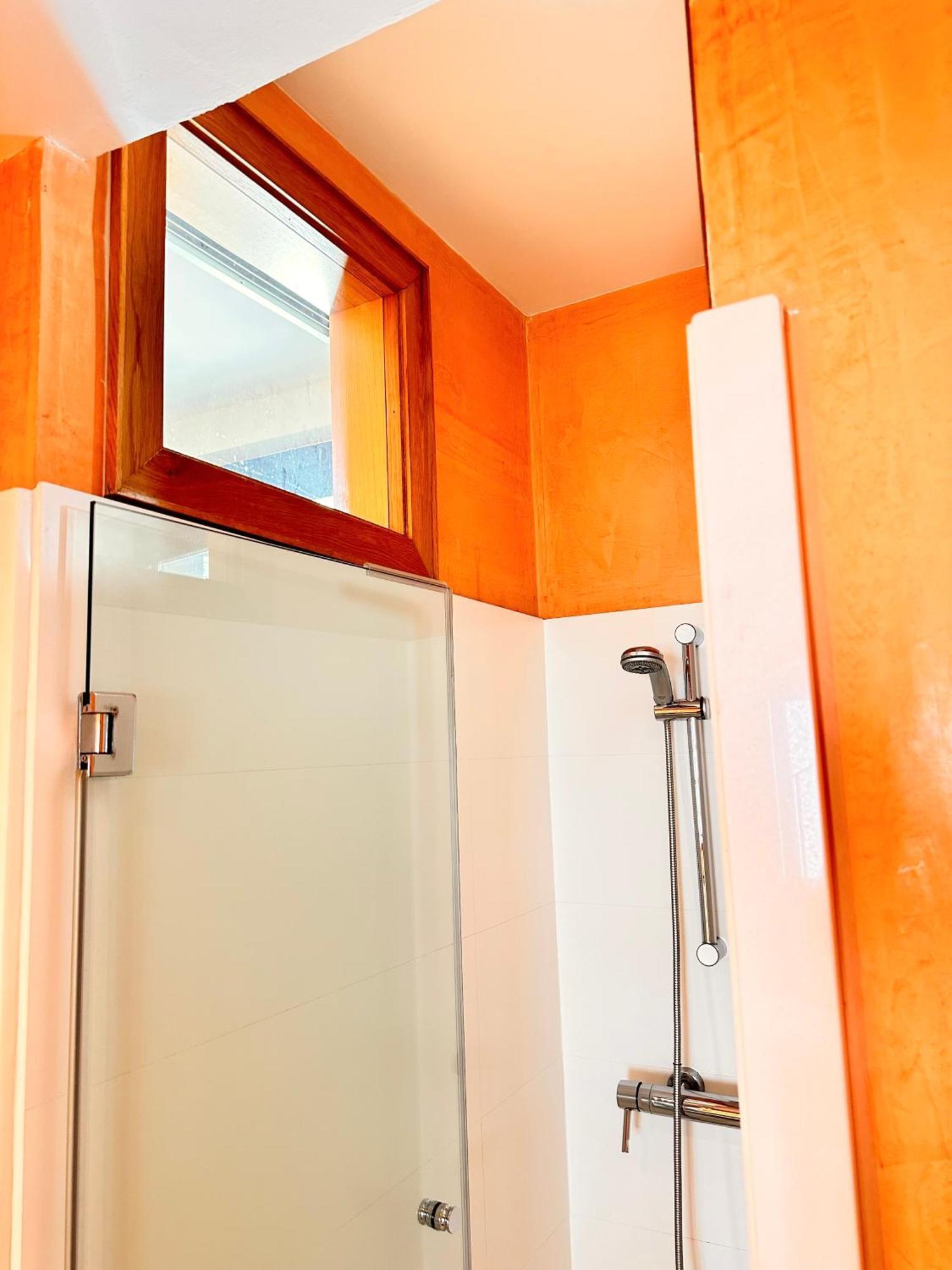Penthouse Near Cathedral Private Rooftop Private Parking Севилья Экстерьер фото